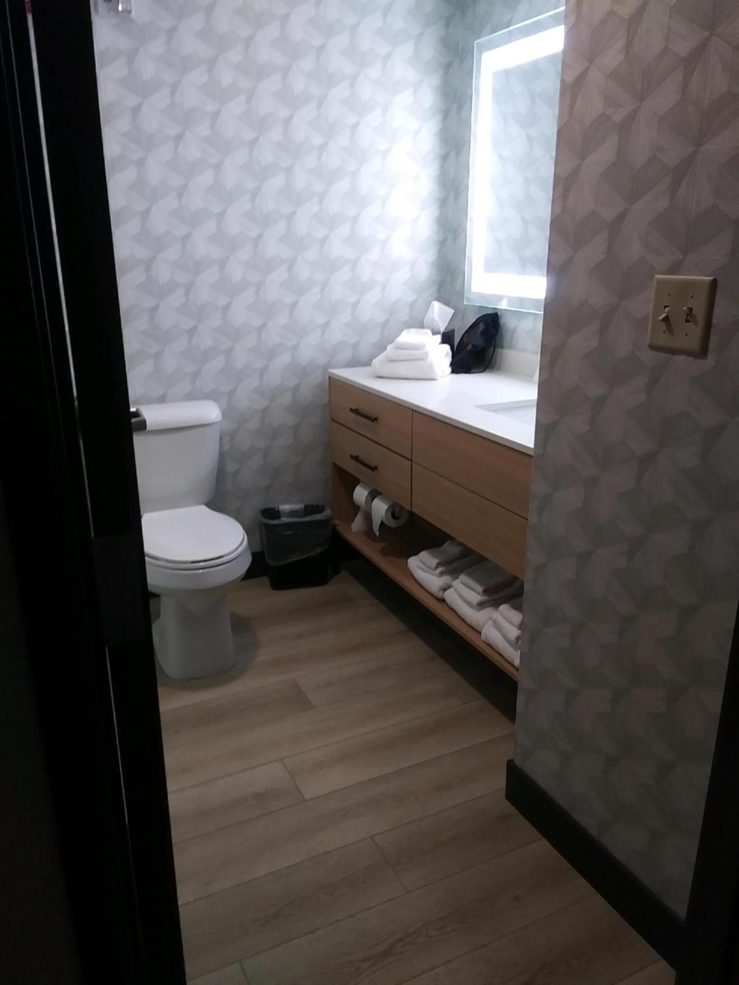 Comfort Suites ไชแอนน์ ภายนอก รูปภาพ