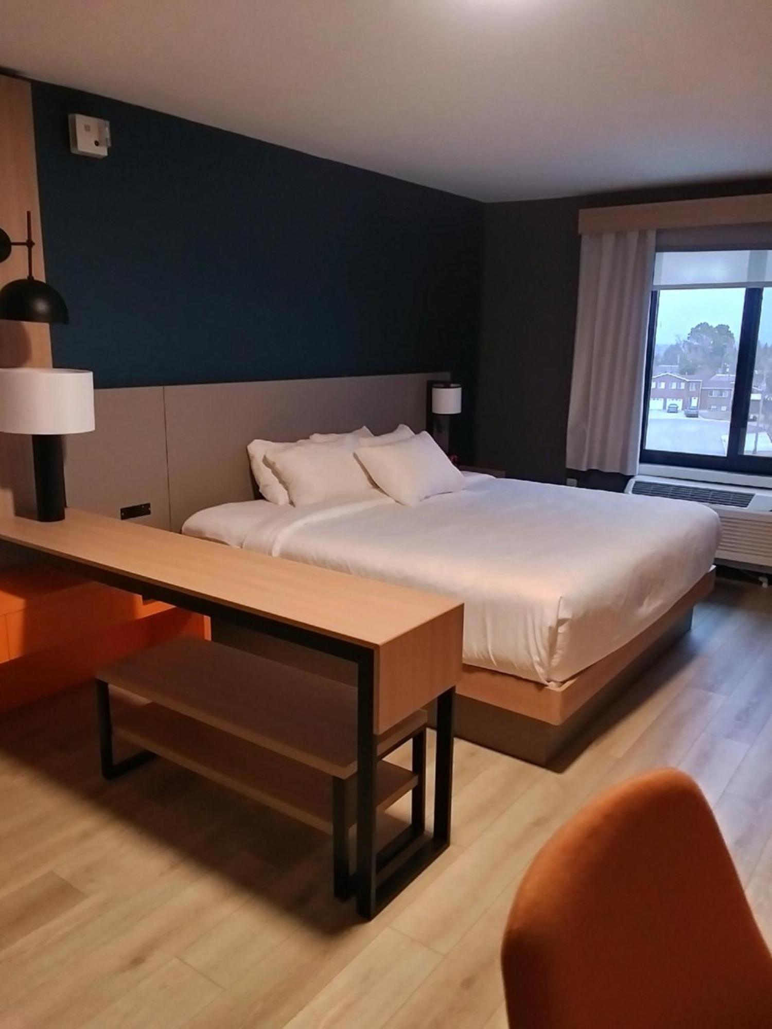 Comfort Suites ไชแอนน์ ภายนอก รูปภาพ