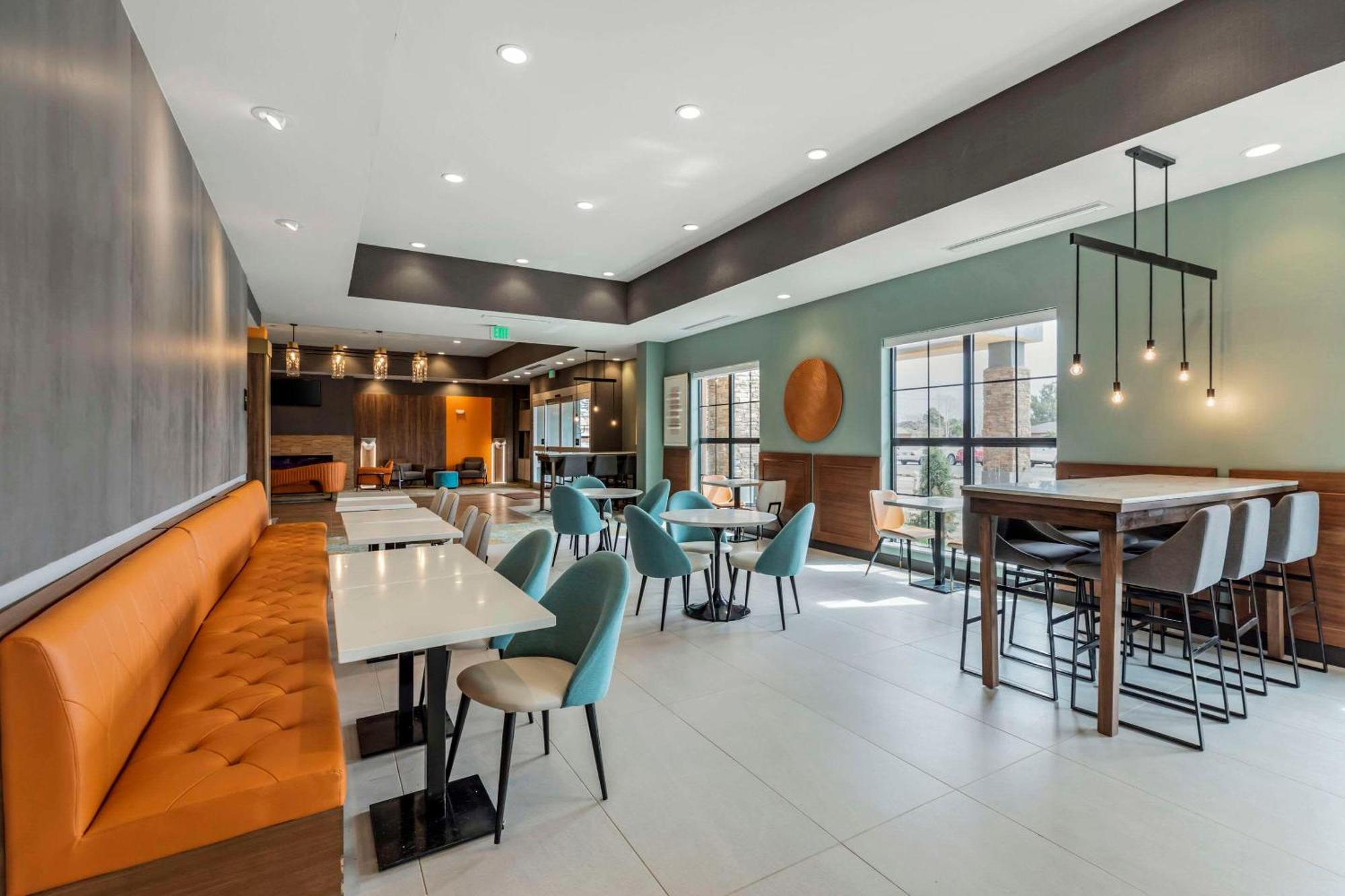 Comfort Suites ไชแอนน์ ภายนอก รูปภาพ