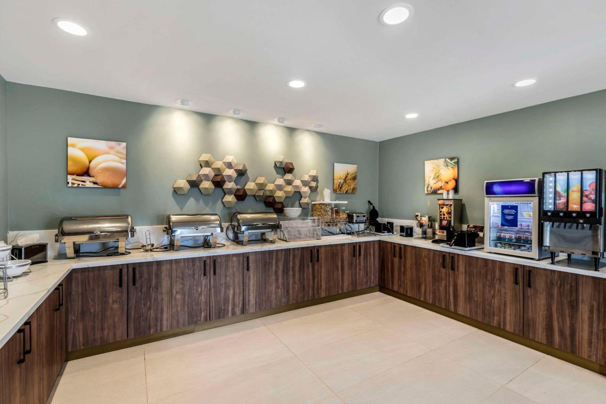 Comfort Suites ไชแอนน์ ภายนอก รูปภาพ